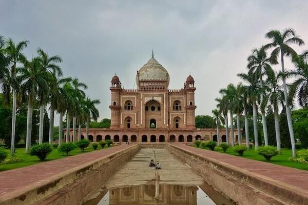 The best flight deals to New Delhi